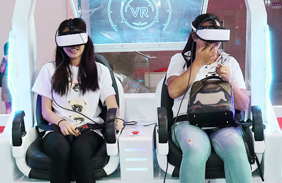 Two Chairs 9D Egg VR Cinema Equipment Amusement Park Rides 1